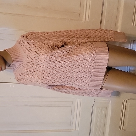 Vince Camuto | Sweaters | Vince Camuto Cable Knit Sweater | Poshmark